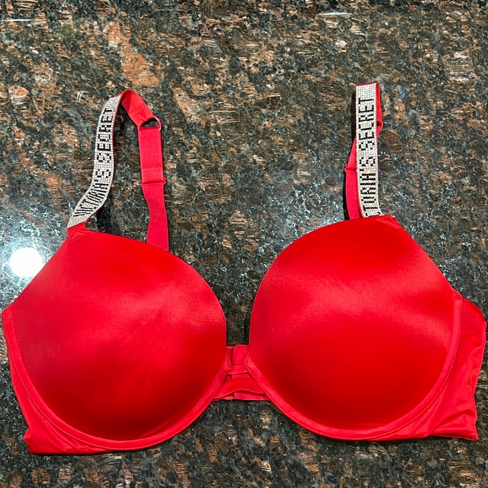 Victoria’s Secret 38DD Bra